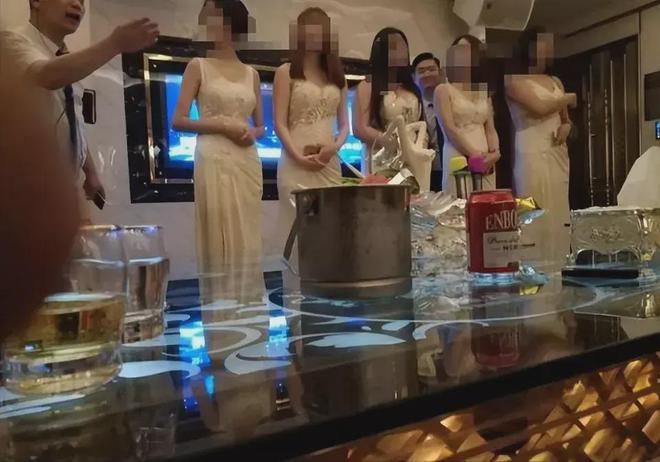 程看你喜欢的特殊服务有多令人作呕不朽情缘平台推荐“私密影院”全过(图4)