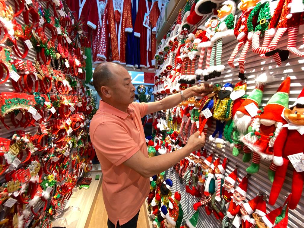 走”——美国商户期待中国商品进口回正轨不朽情缘游戏网站希望圣诞节不要“被偷(图2)